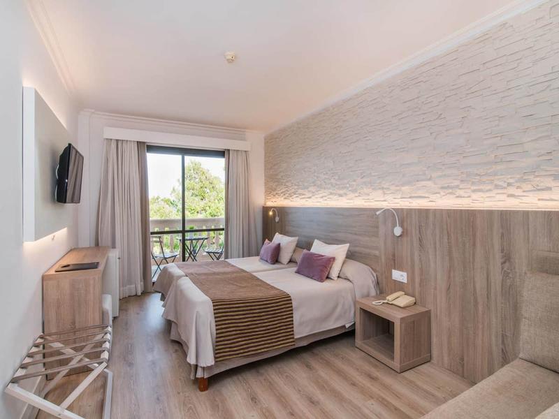Habitación Doble Economica Hotel Na Taconera Font de Sa Cala Habitación Doble Economica Hotel Na Taconera Font de Sa Cala