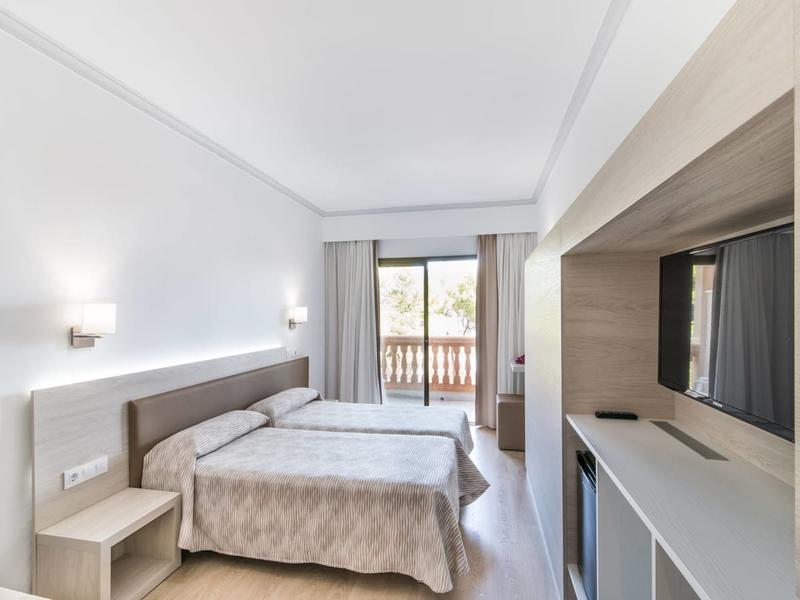 Habitación Premium Hotel Na Taconera Font de Sa Cala Habitación Premium Hotel Na Taconera Font de Sa Cala